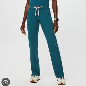 FIGS Kade Cargo Scrub Pants